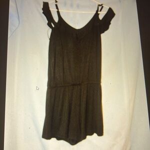 Junior/Women Size X-Small - Black Romper by Aeropostale